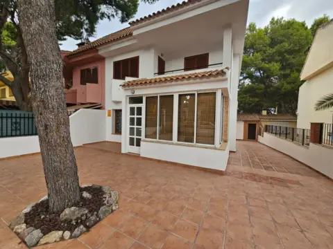 Chalet en calle Zona Urbanizacion La Charca