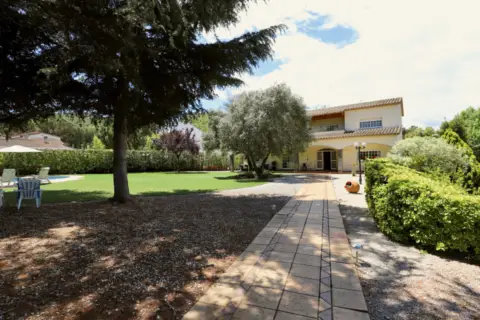 Chalet unifamiliar en Carrer dels Esports, 294