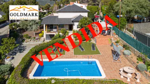 Casa unifamiliar en Carrer d'Eugeni Valero Ramo, 43