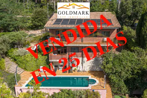 Casa unifamiliar en Carrer del Xaloc, 5