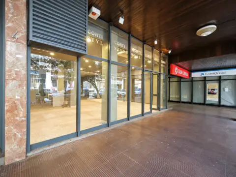 Local comercial en Carrer de Pompeu Fabra
