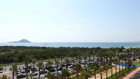 Piso en Urbanización Puerto y Playa, Km. 13