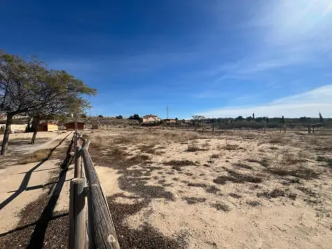Chalet in Valle del Sol