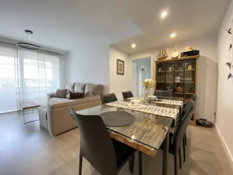 Piso en calle Santa Ana de Bolueta