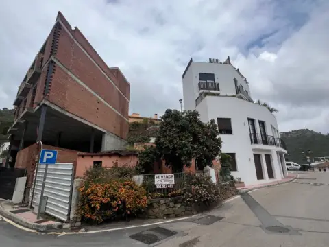 Terreno en Plaza del Pilar, 13