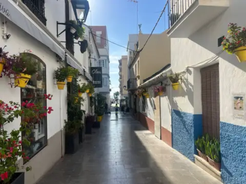 Terreno en calle de Málaga