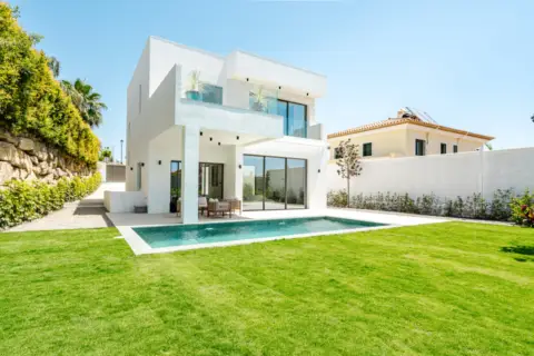 Chalet en Avenida de los Turistas, 1