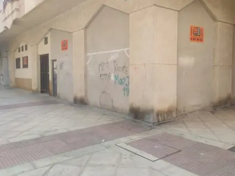 Local comercial en calle de Extremadura