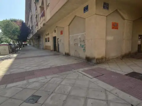 Local comercial en calle de Extremadura