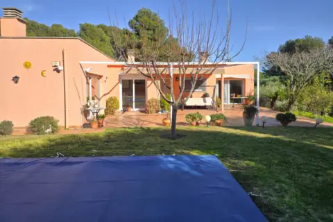 Casa en Avinguda de Mont-ras