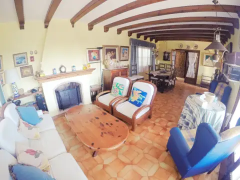 Casa en calle Hungria