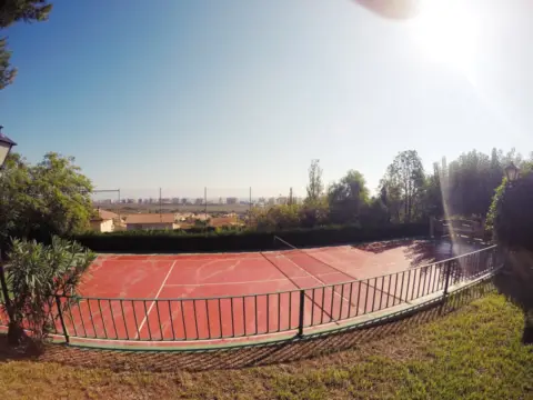 Casa en calle Hungria