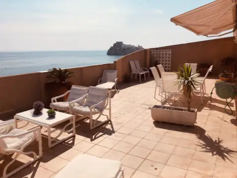 Ático en Avenida del Papa Luna, 16