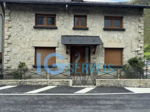 Chalet en calle Carrer Dels Arínsols