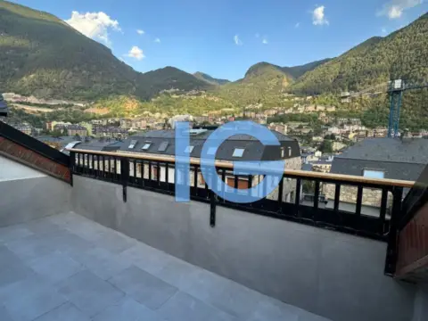 Ático en calle Balcó de Sola