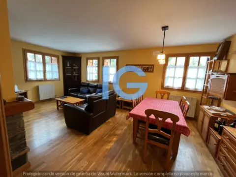 Piso en calle General D´Arinsal