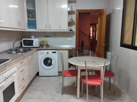 Casa pareada en calle de José Echegaray