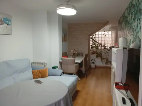 Dúplex en Camino Pedregosa Casas