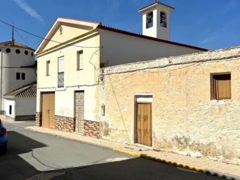 Casa en calle de la Gloria