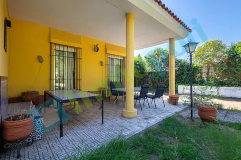 Chalet en Avenida de Damián Téllez Lafuente, 49