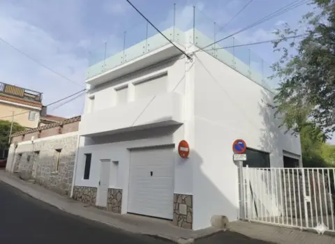 Casa en calle de la Magdalena