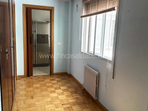 Piso en calle de Huesca