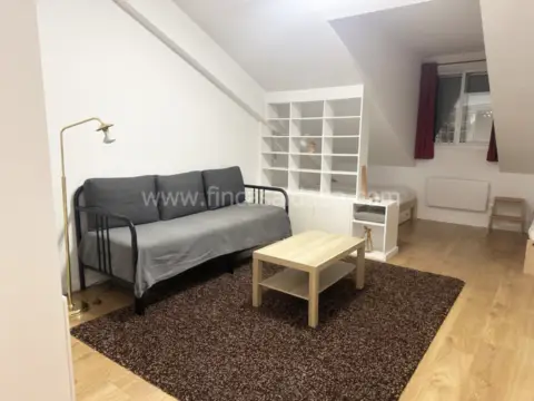 Piso en calle Burgo de Rapitan