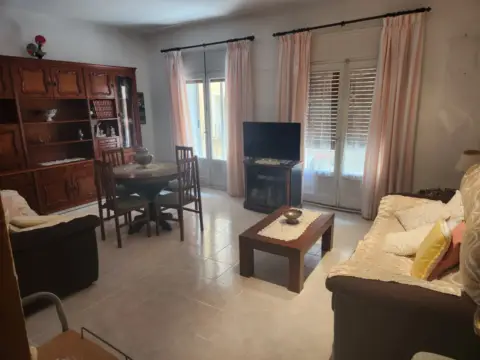 Piso en calle de Tomás Nogués