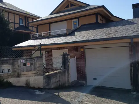 Chalet en calle Brazomar