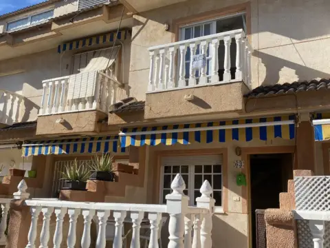 Casa en Pueblo Latino