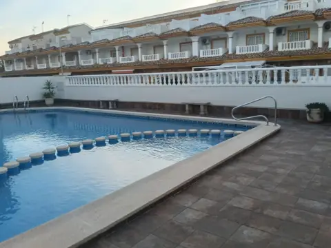 Casa en calle de las Azucenas