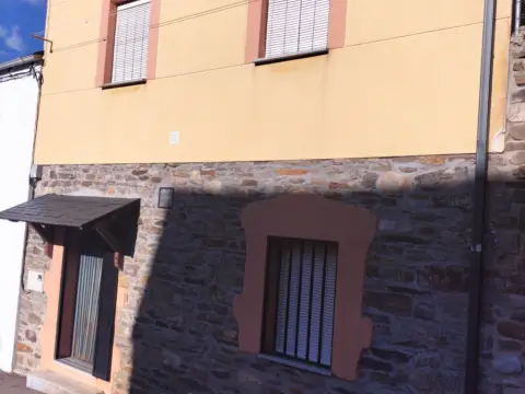 Casa en calle del Sardón