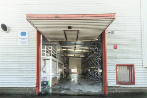 Nave industrial en Carrer de la Costa d'En Vió