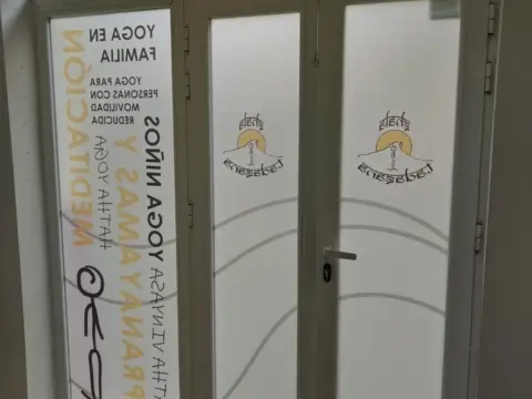 Local comercial en calle Huerto de Sierra, nº 1