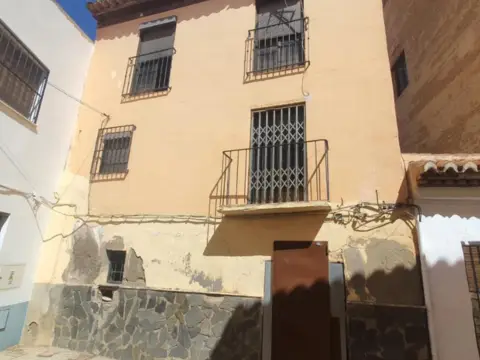 Casa en calle Mensafies