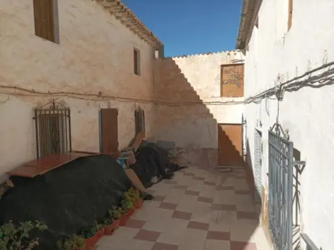 Casa adosada en calle Tico Medina