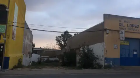 Terreno en calle de Cervantes