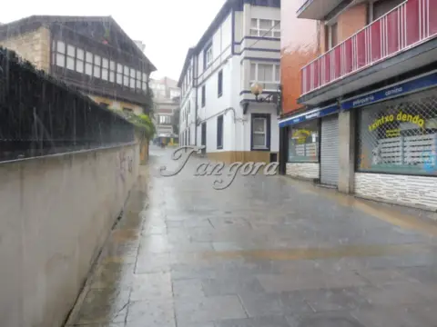 Local comercial en Avenida de Basagoiti