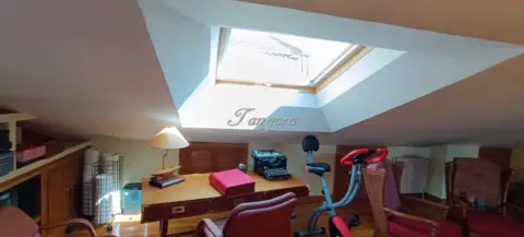 Ático en calle de la Villa de Plencia, 28