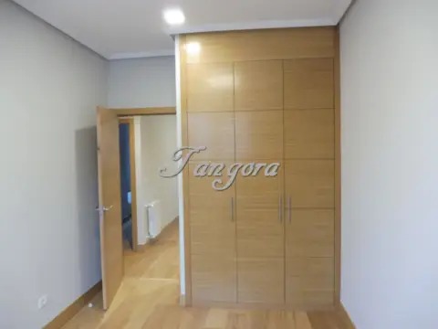 Piso en Avenida de la Pastora, 13