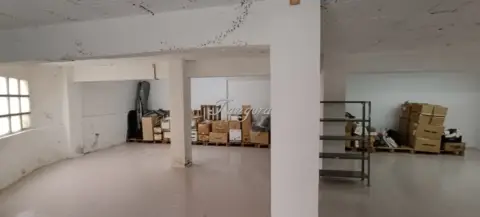 Nave comercial en calle de Bidebarri
