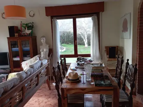 Chalet adosado en Espinosa de los Monteros