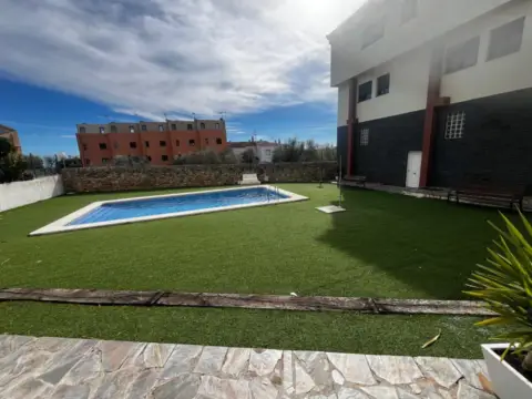 Casa adosada en Avinguda José Soriano Ramos, 12