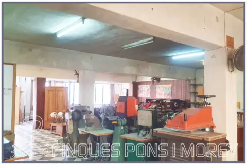 Nave industrial en Carrer d'Escorca, nº s/n