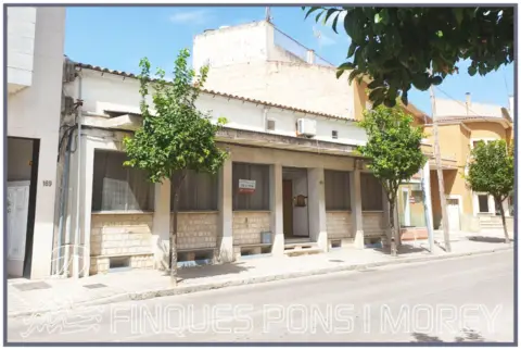 Nave industrial en Carrer d'Escorca, nº s/n