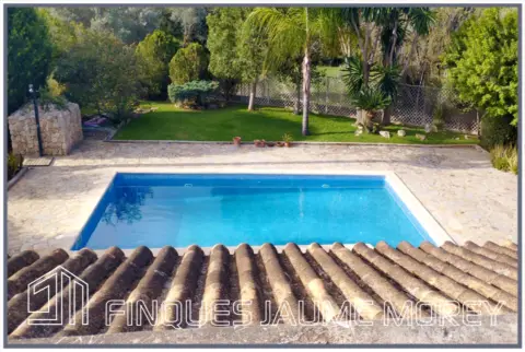 Chalet rústico en Carrer de Búger