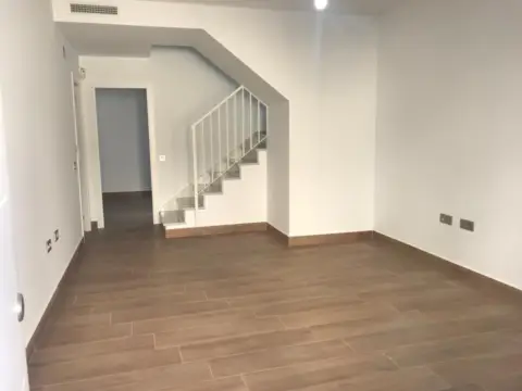 Chalet adosado en calle del Carmen