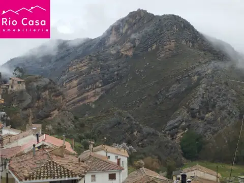 Casa en calle de los Portales