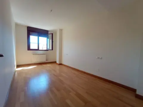 Piso en Avenida Navarra