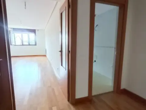 Piso en Avenida Navarra